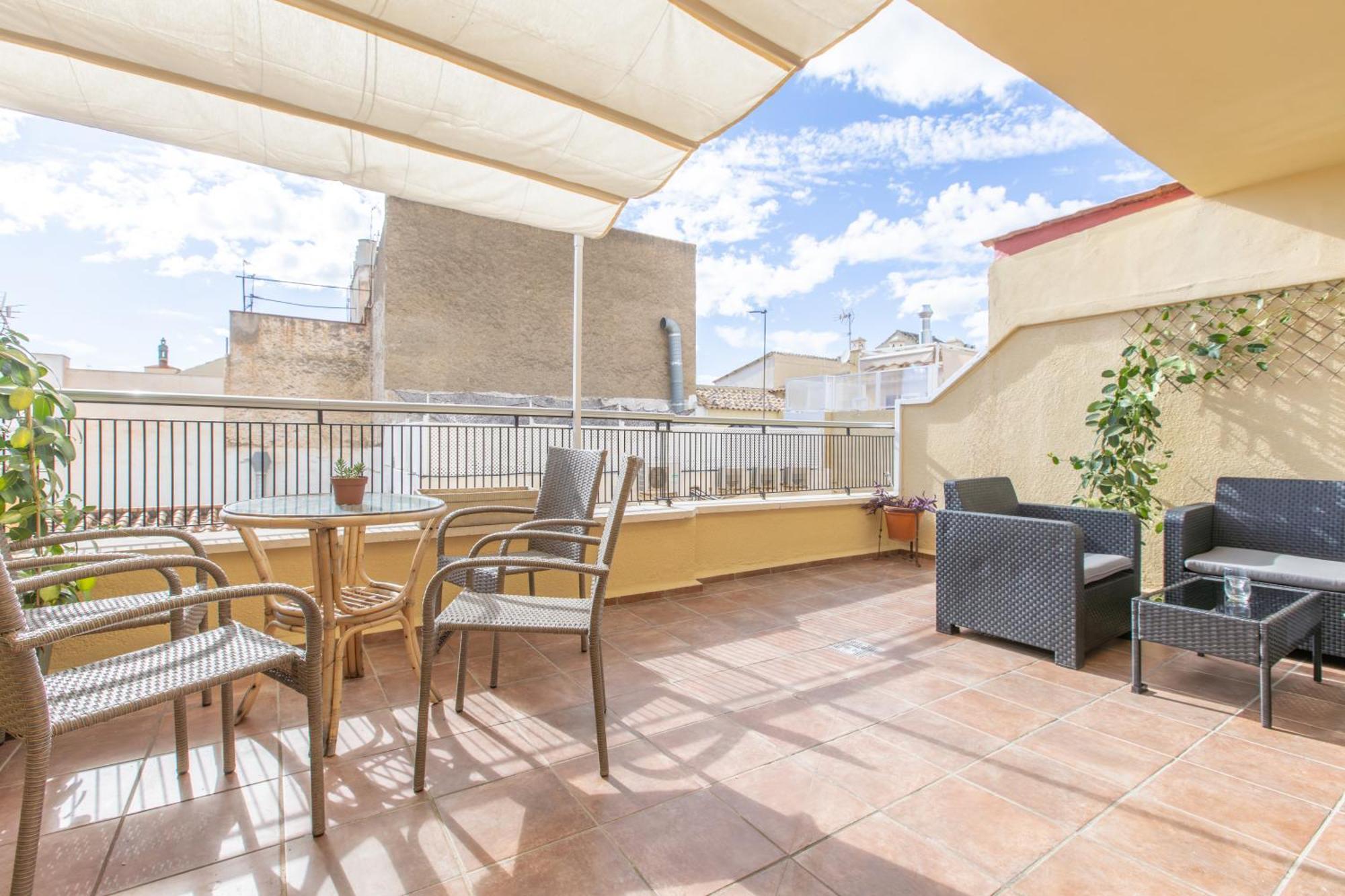 Homely San Juan De Letran Con Terraza Málaga