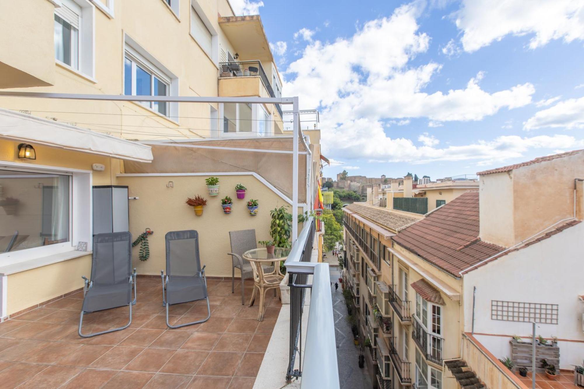 Homely San Juan De Letran Con Terraza Apartment Málaga